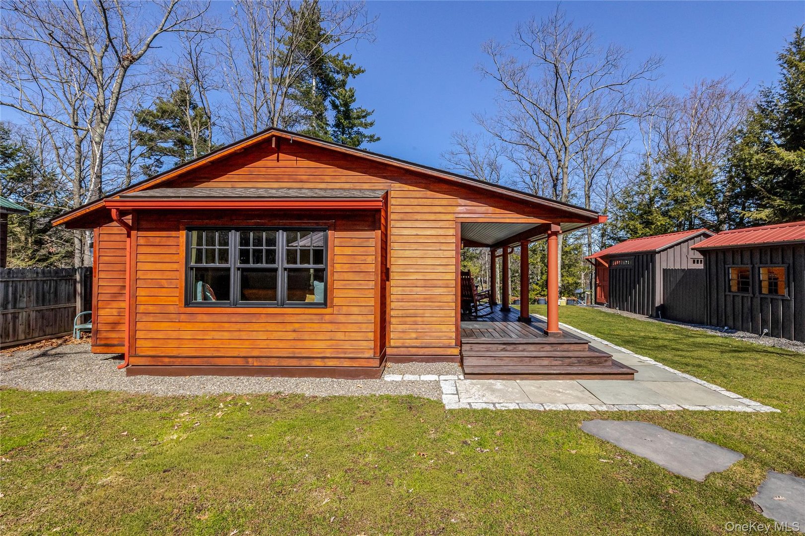 78 The Concourse Drive Photo 3