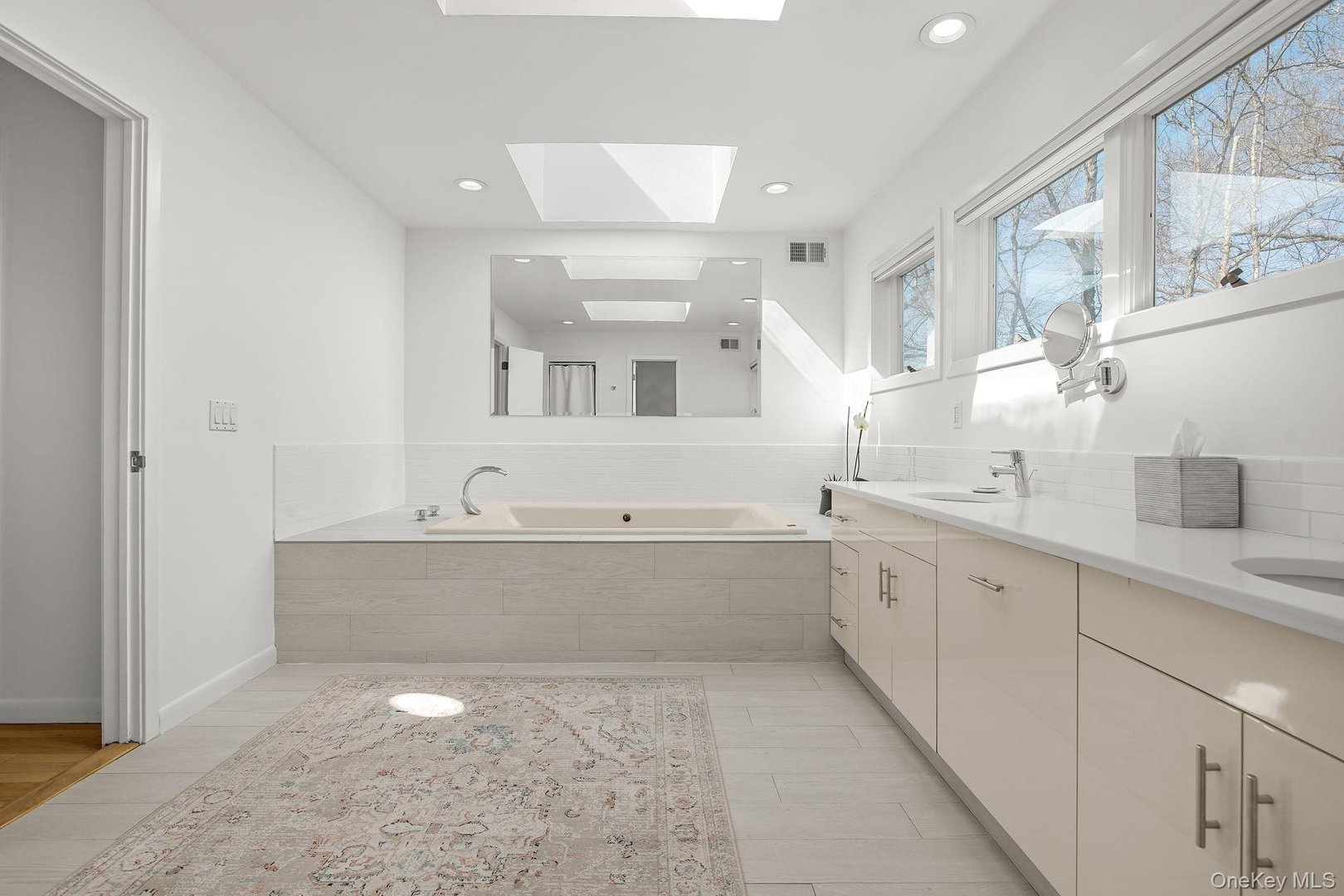 14 Old Colony Drive Photo 19