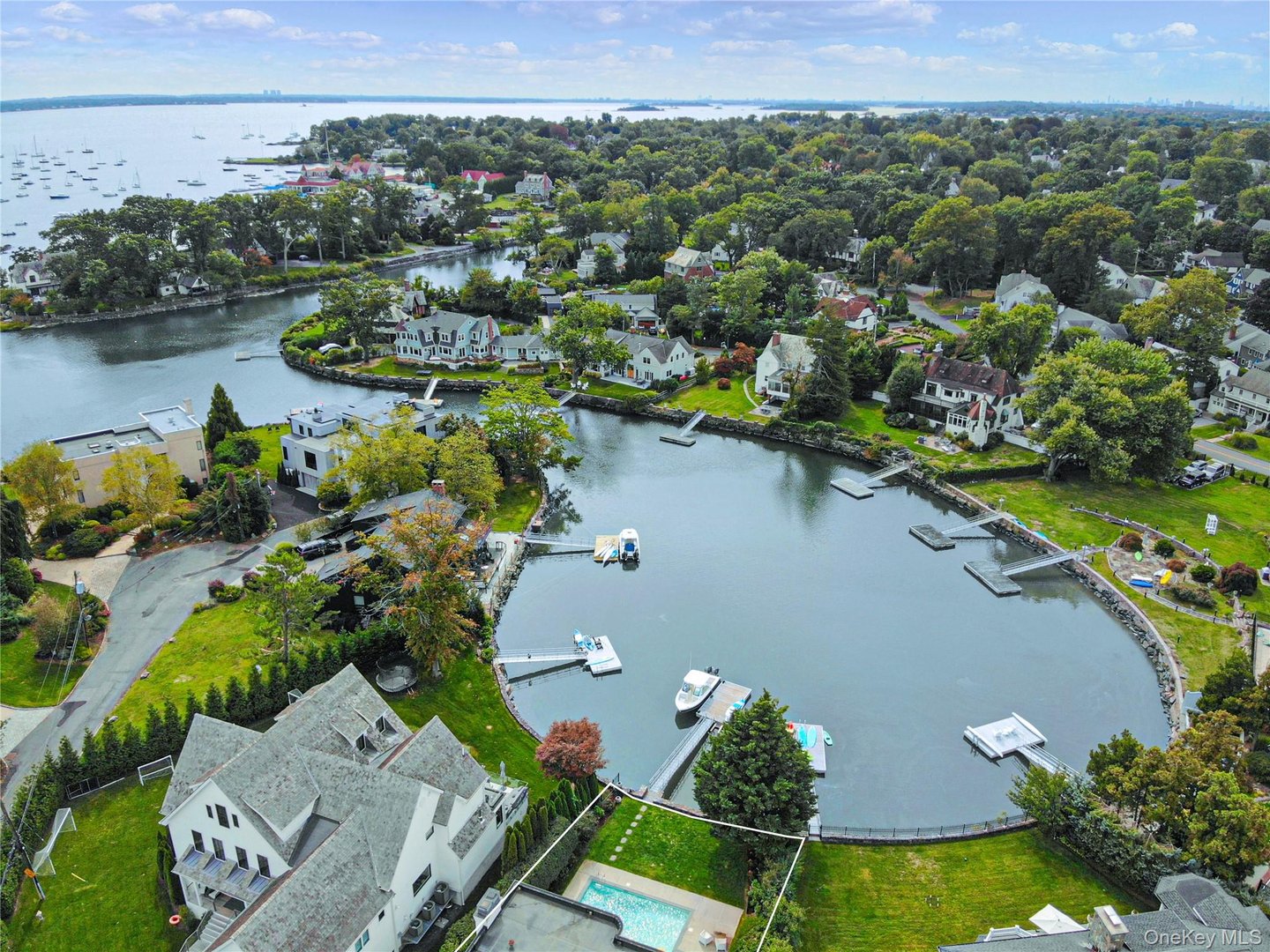 14 Old Colony Drive Photo 35