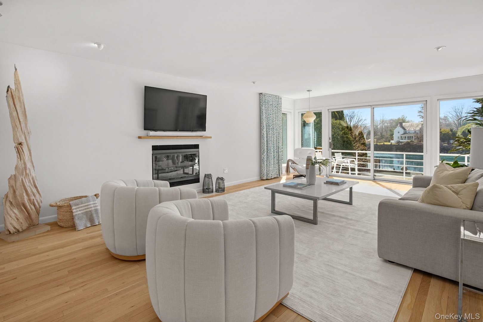 14 Old Colony Drive Photo 5