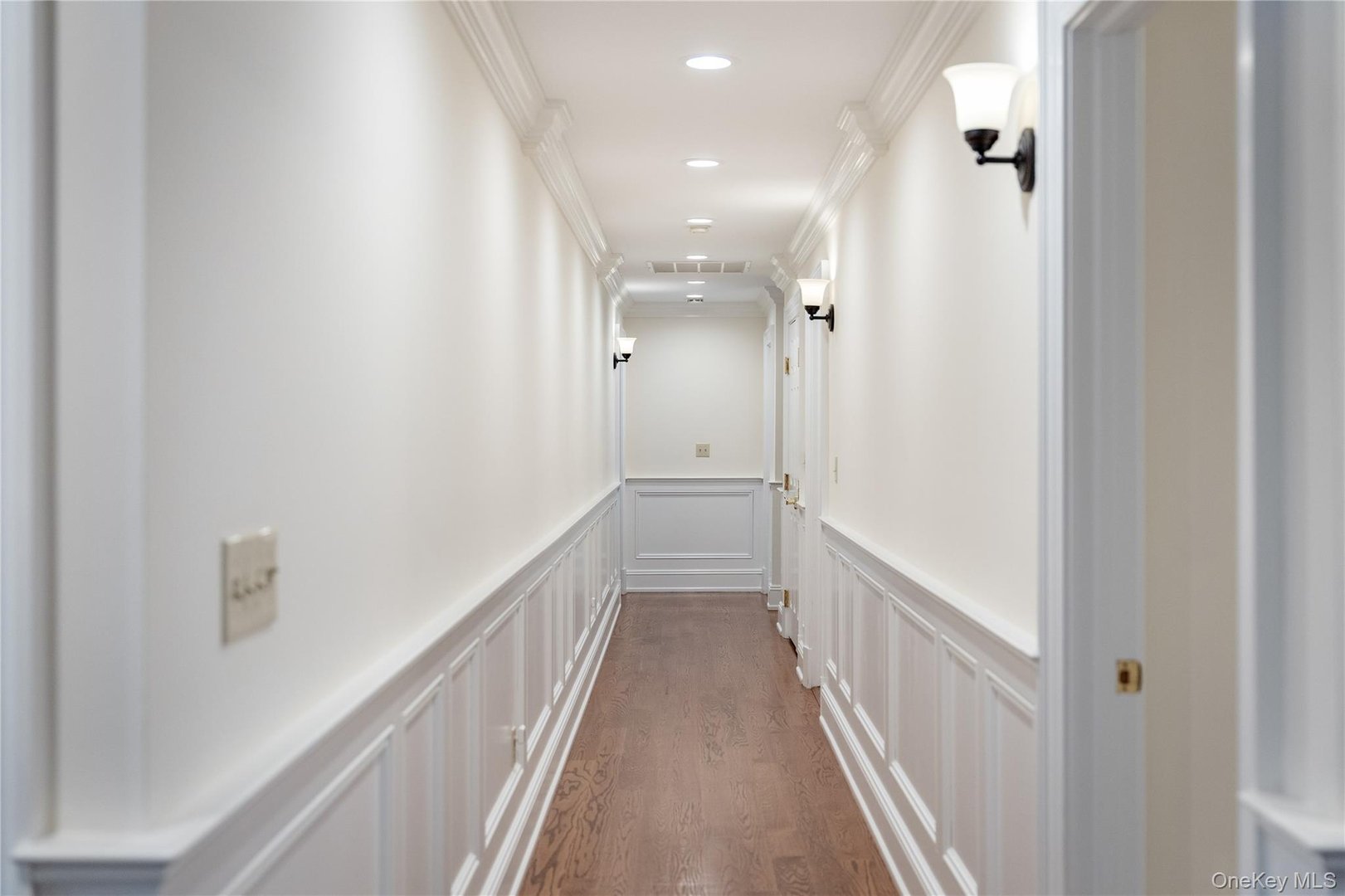 11 Lost Nations Road Photo 32