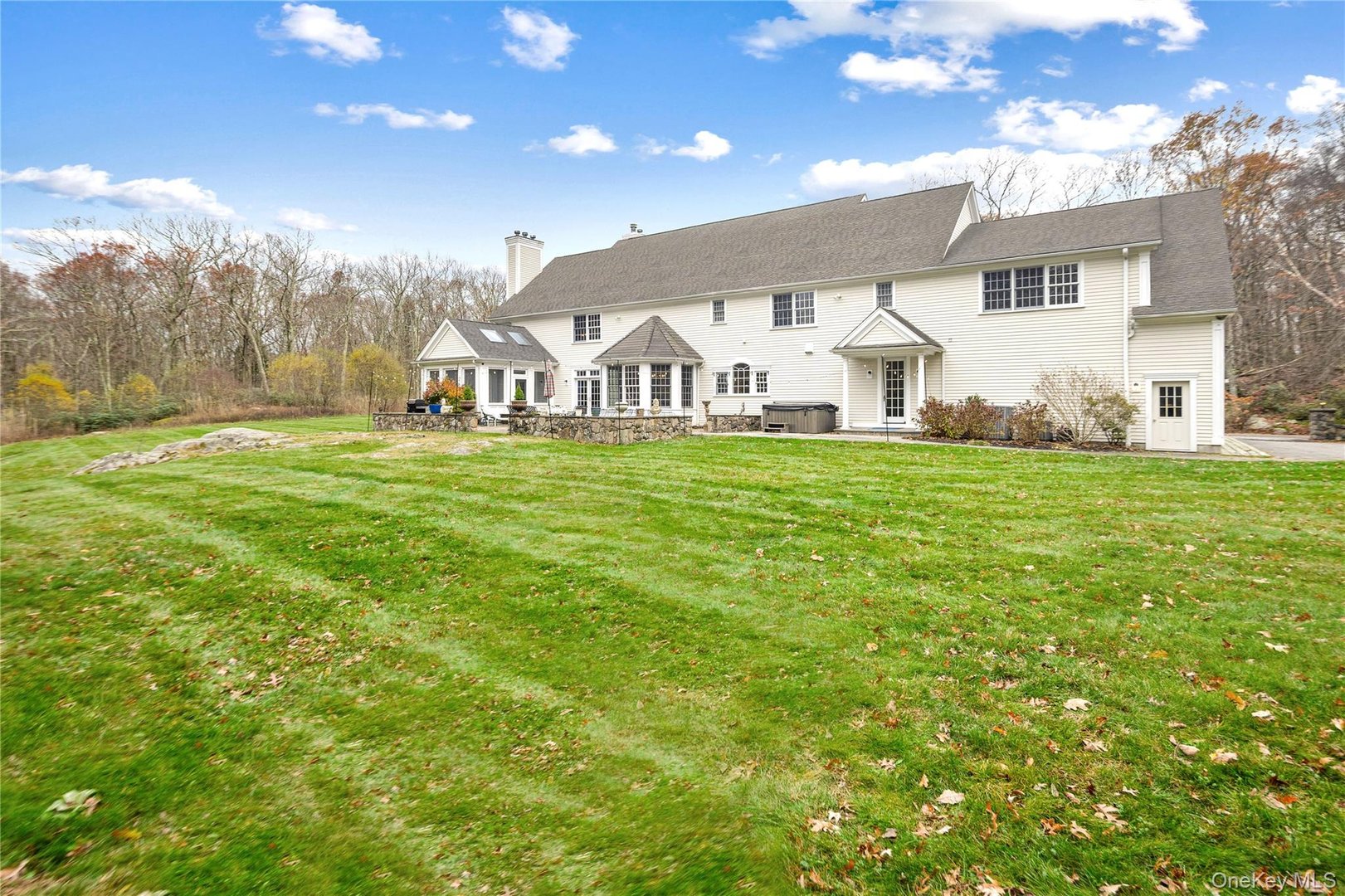 11 Lost Nations Road Photo 20