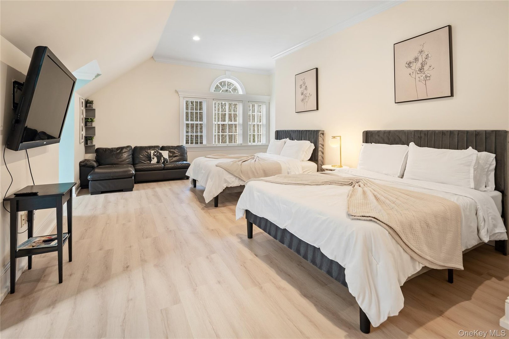 11 Lost Nations Road Photo 34