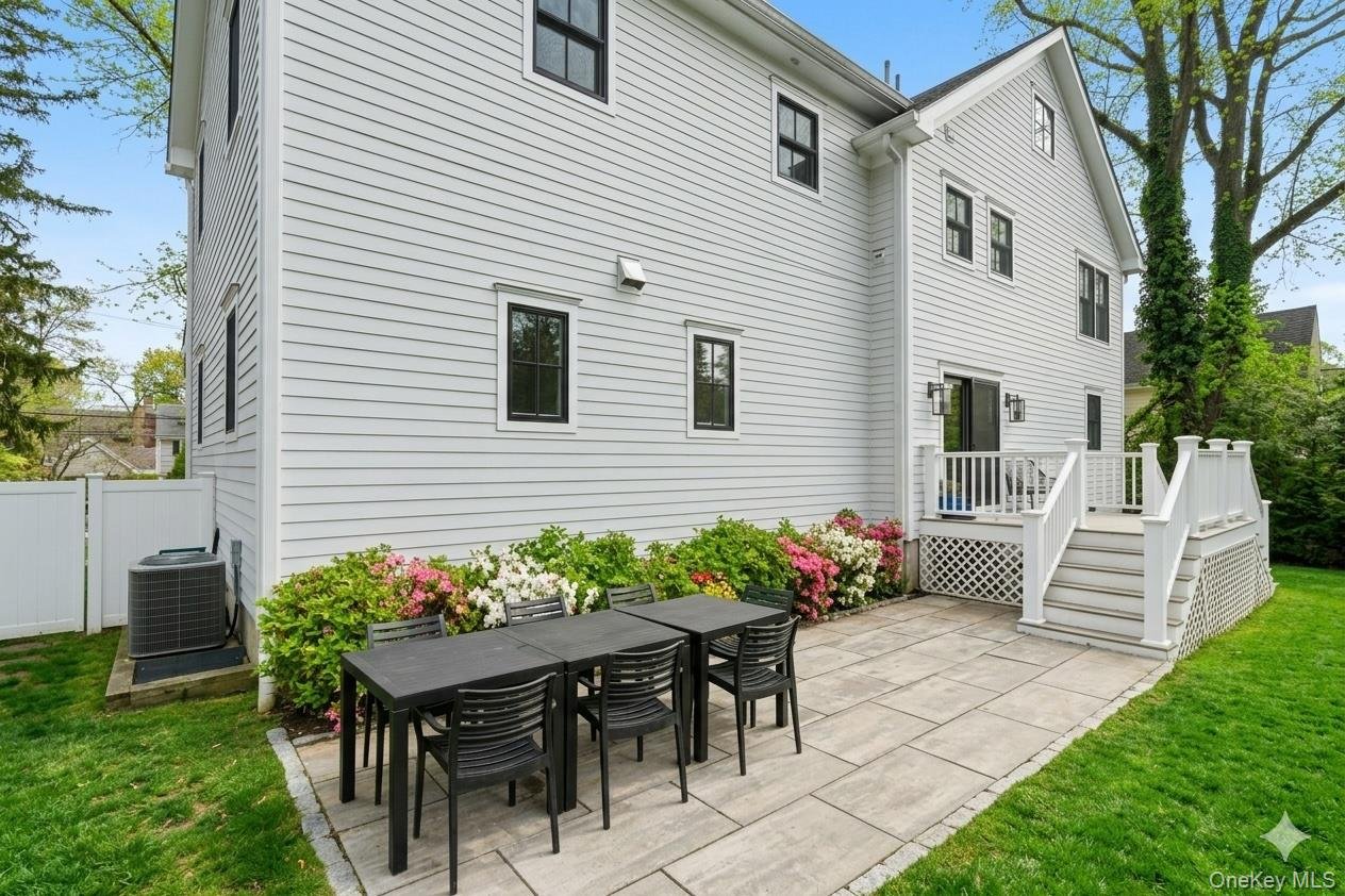 72 Valley Terrace Photo 29