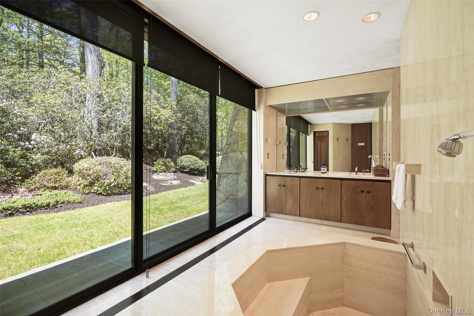 164 Eastwoods Road Photo 25