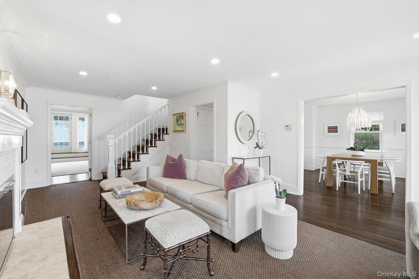 107 Munson Street Photo 5