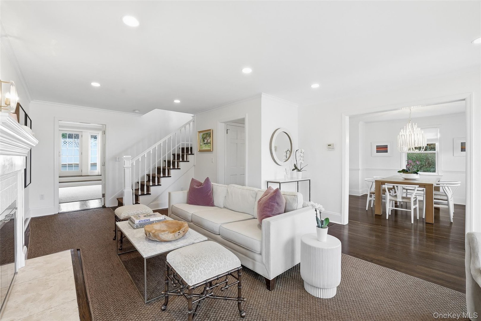 107 Munson Street Photo 3