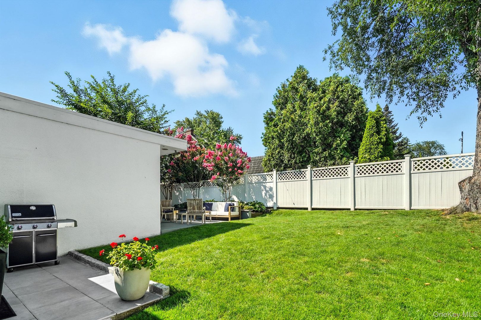 107 Munson Street Photo 26