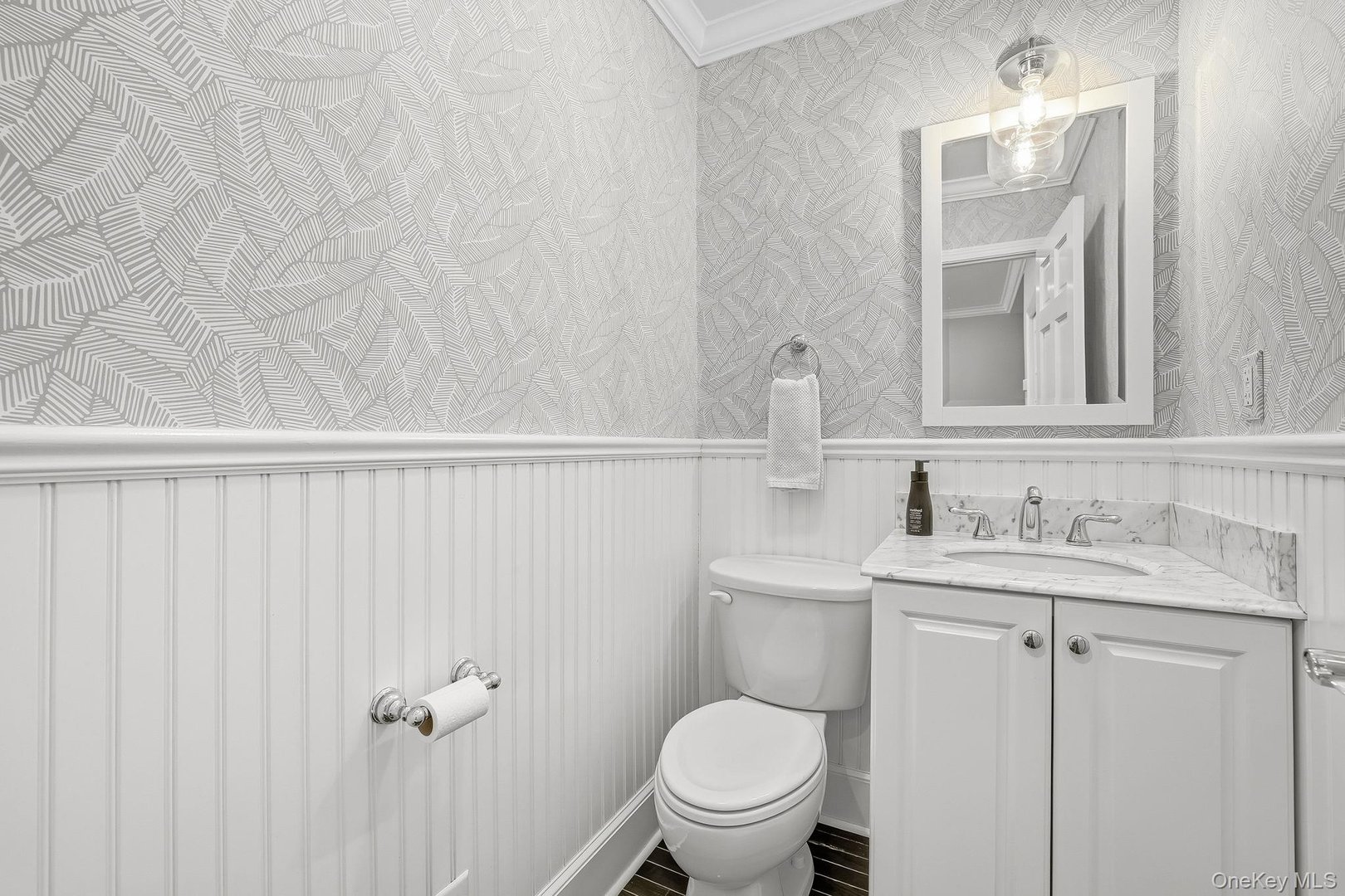 107 Munson Street Photo 16