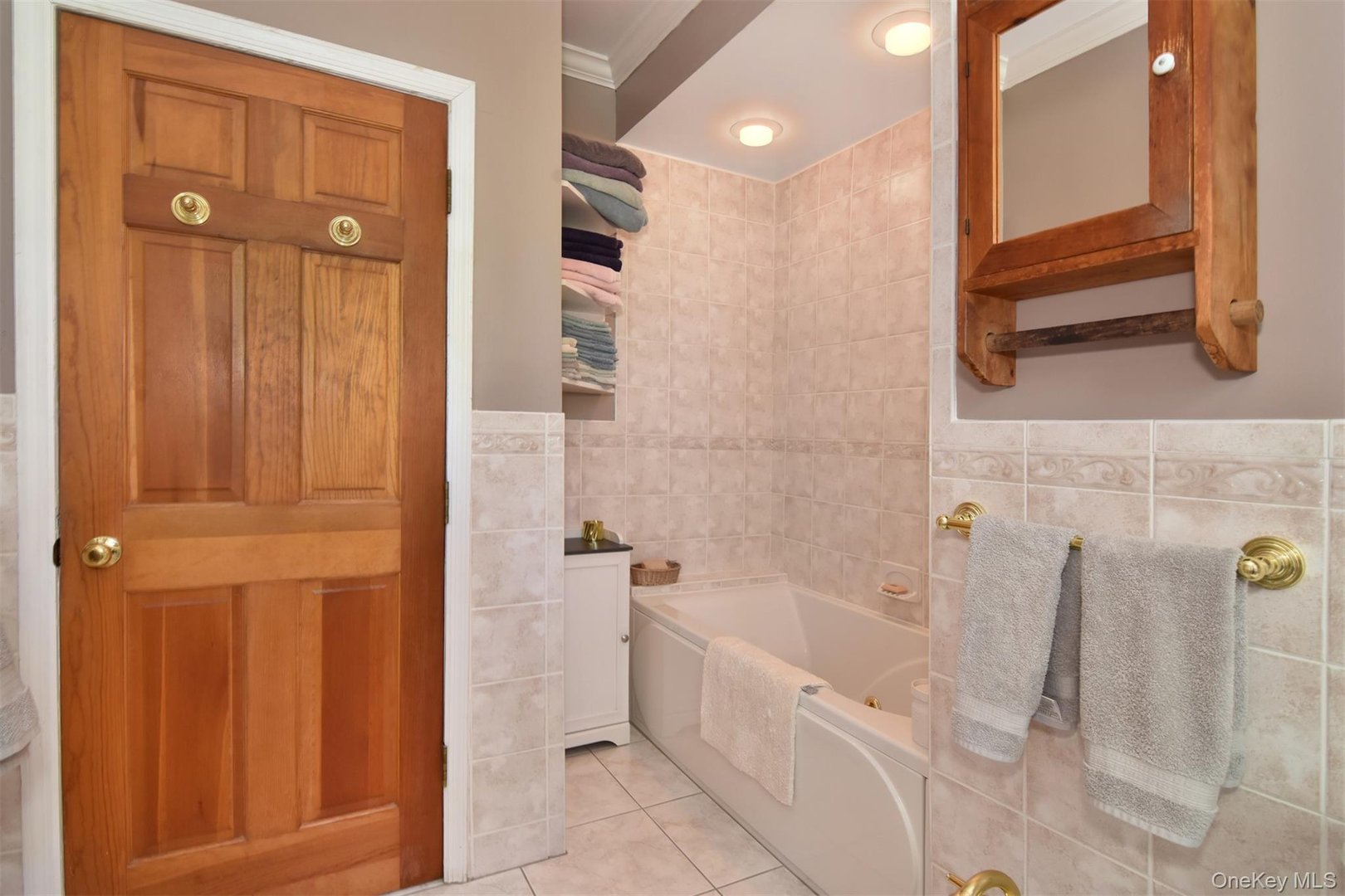 251 Mount Hope Boulevard Photo 30