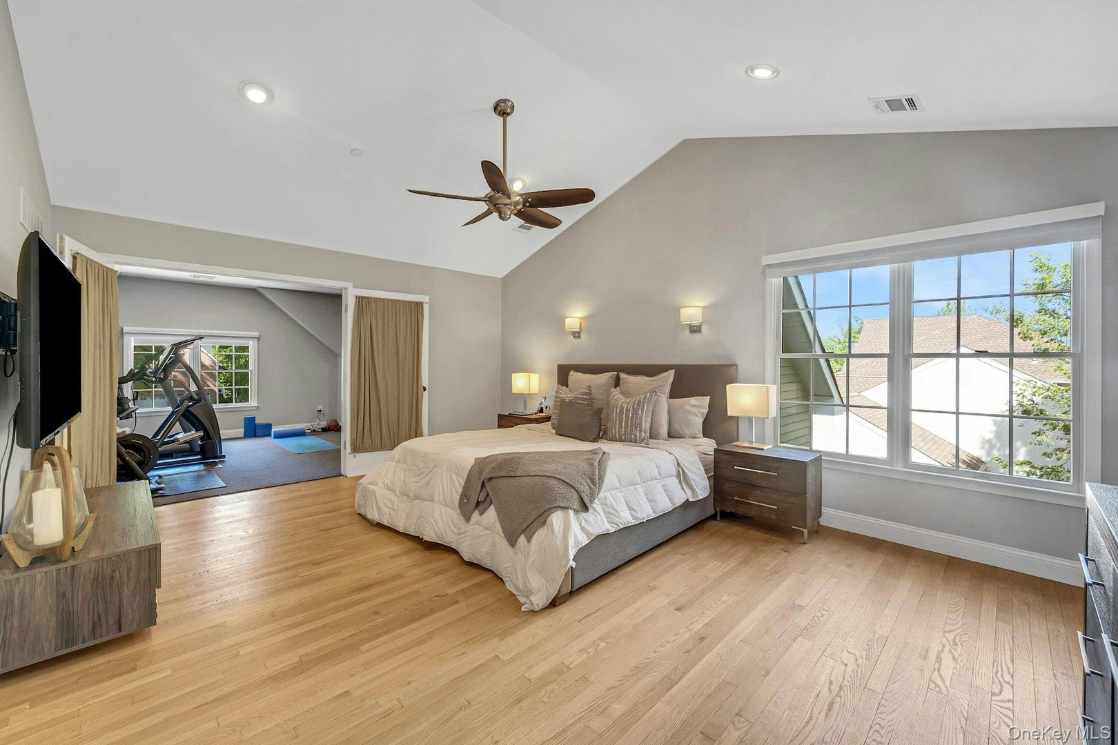 134 Euclid Avenue Photo 22