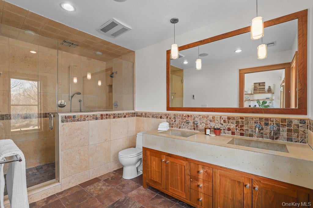 37 Hyatt Road Photo 26