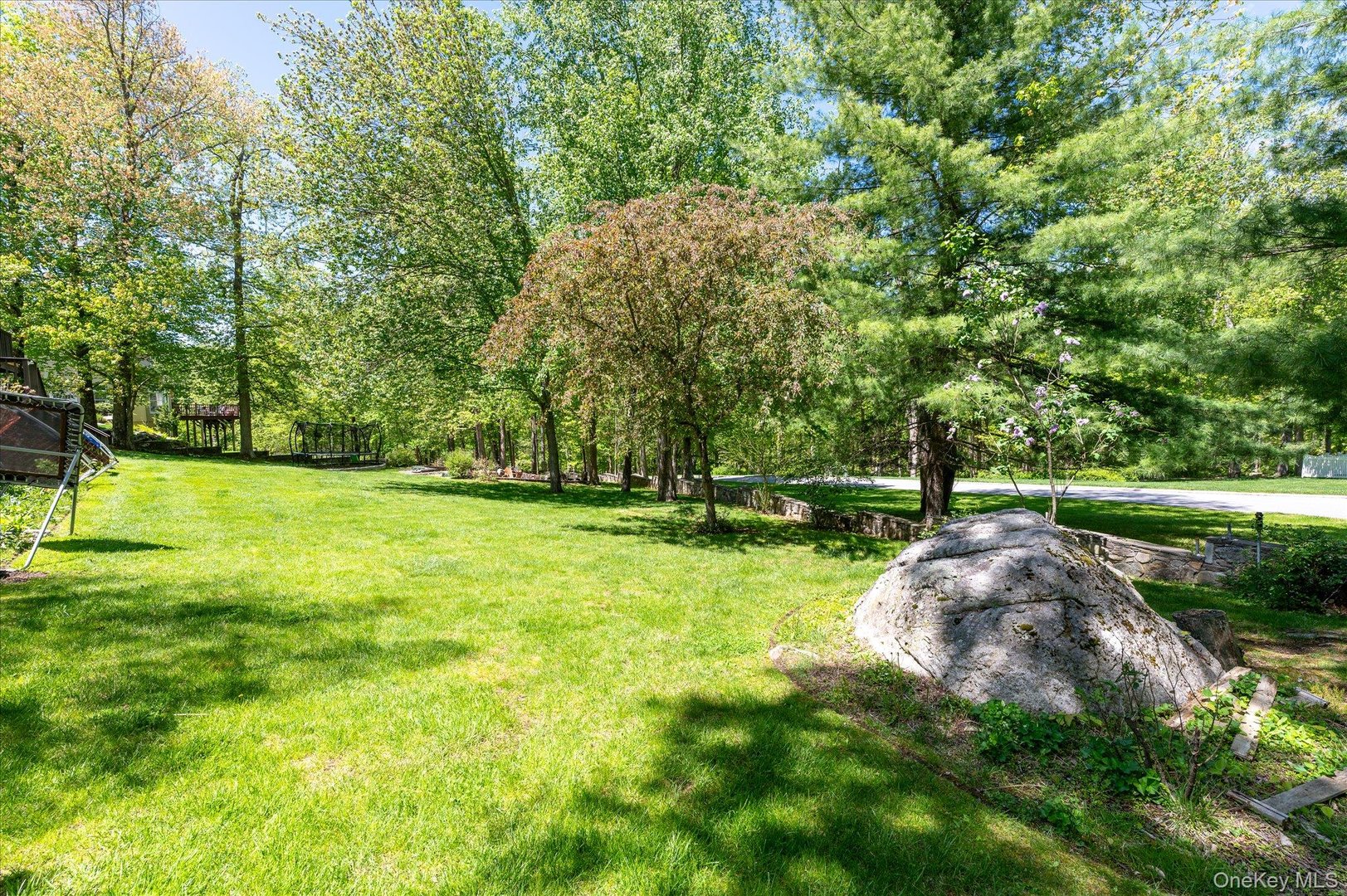 1 Woolen Court Photo 41