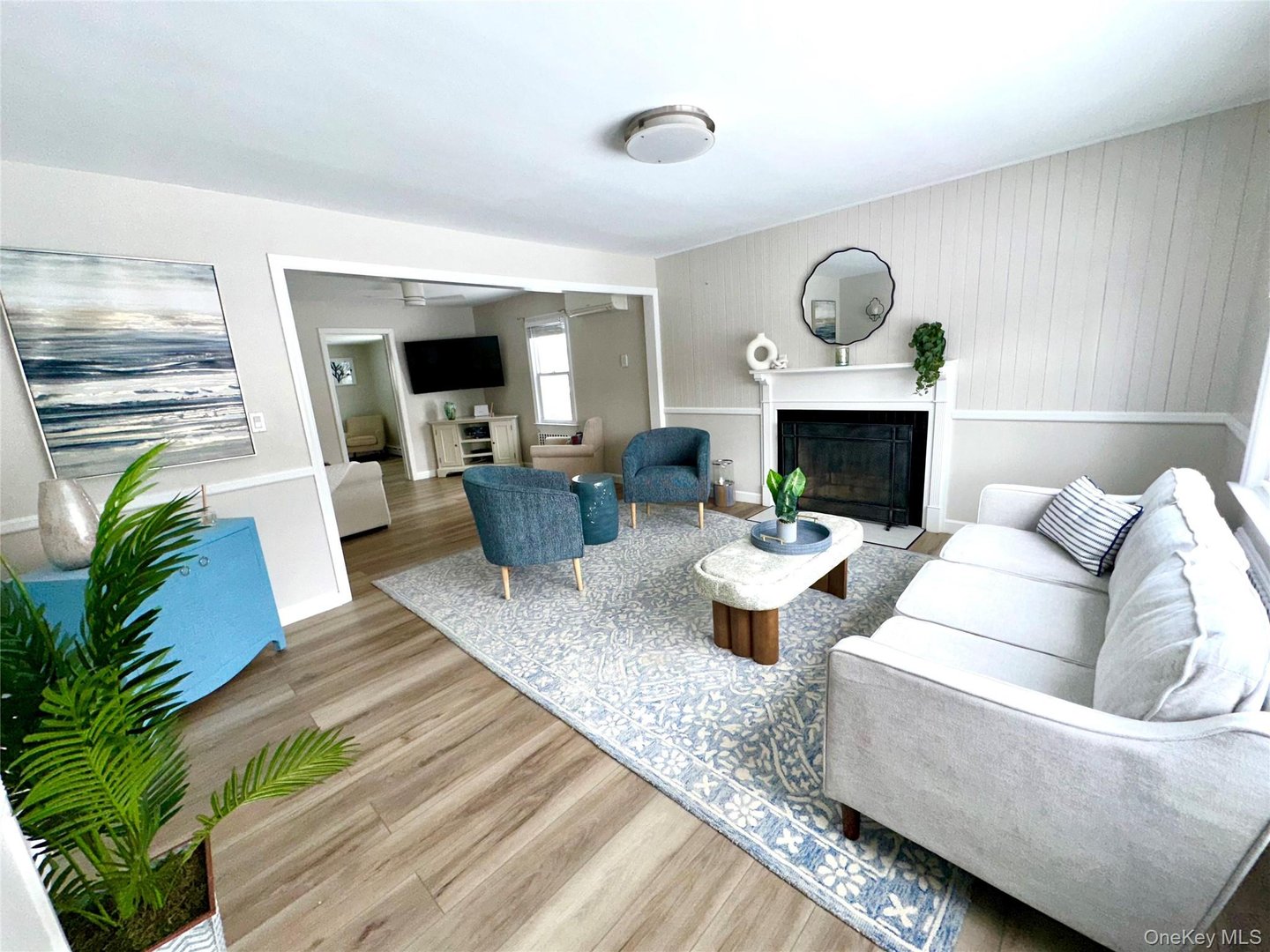 89 Birch Street Photo 3