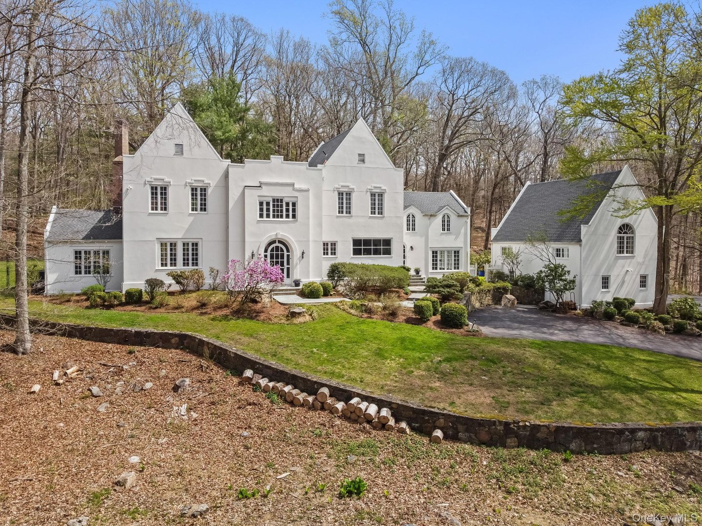17 Spyrock Road Photo 3