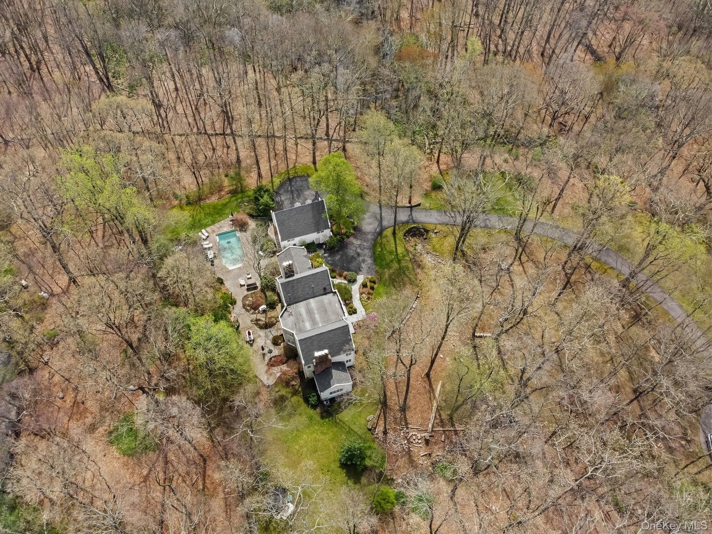 17 Spyrock Road Photo 5