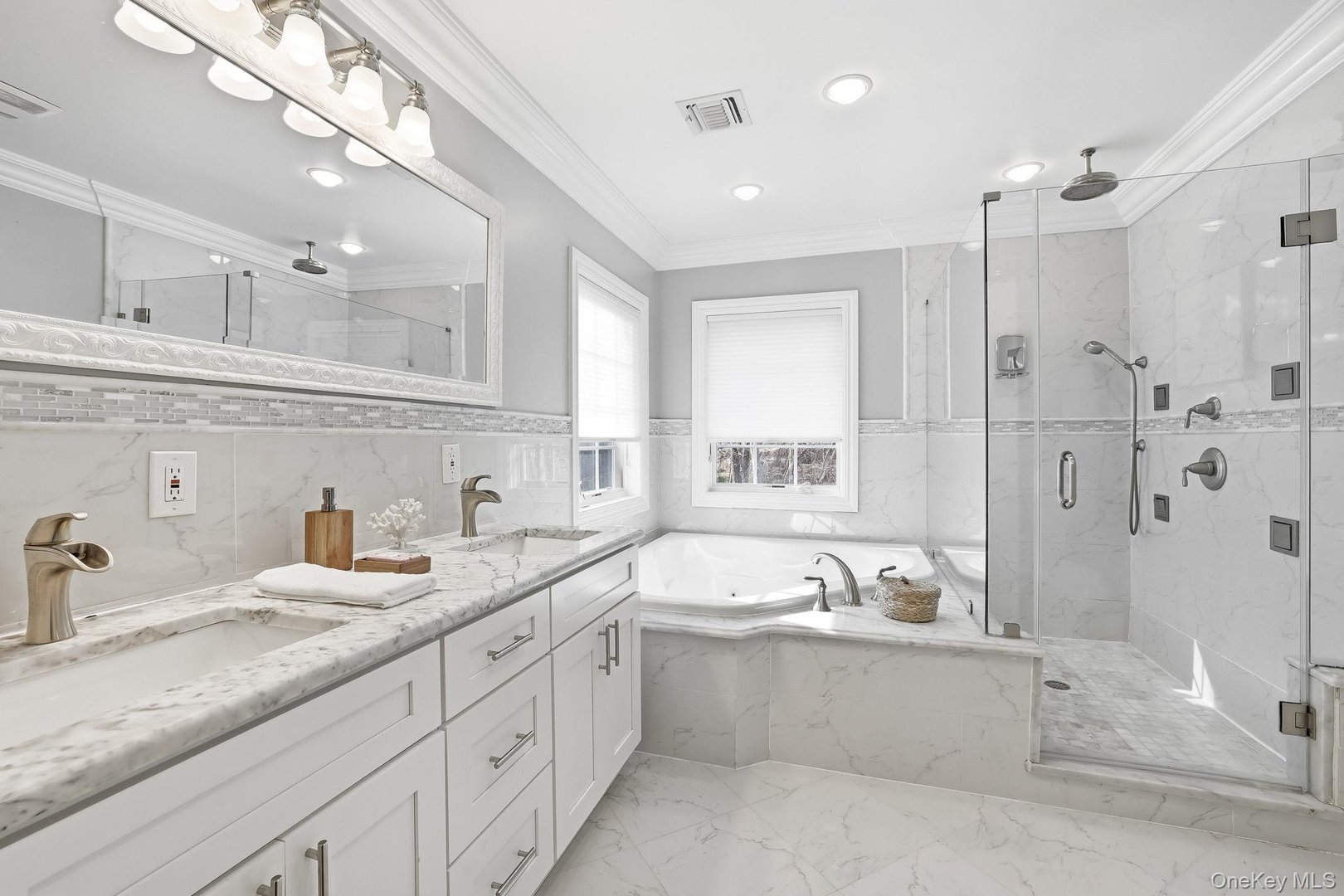 16 Hall Road Photo 21