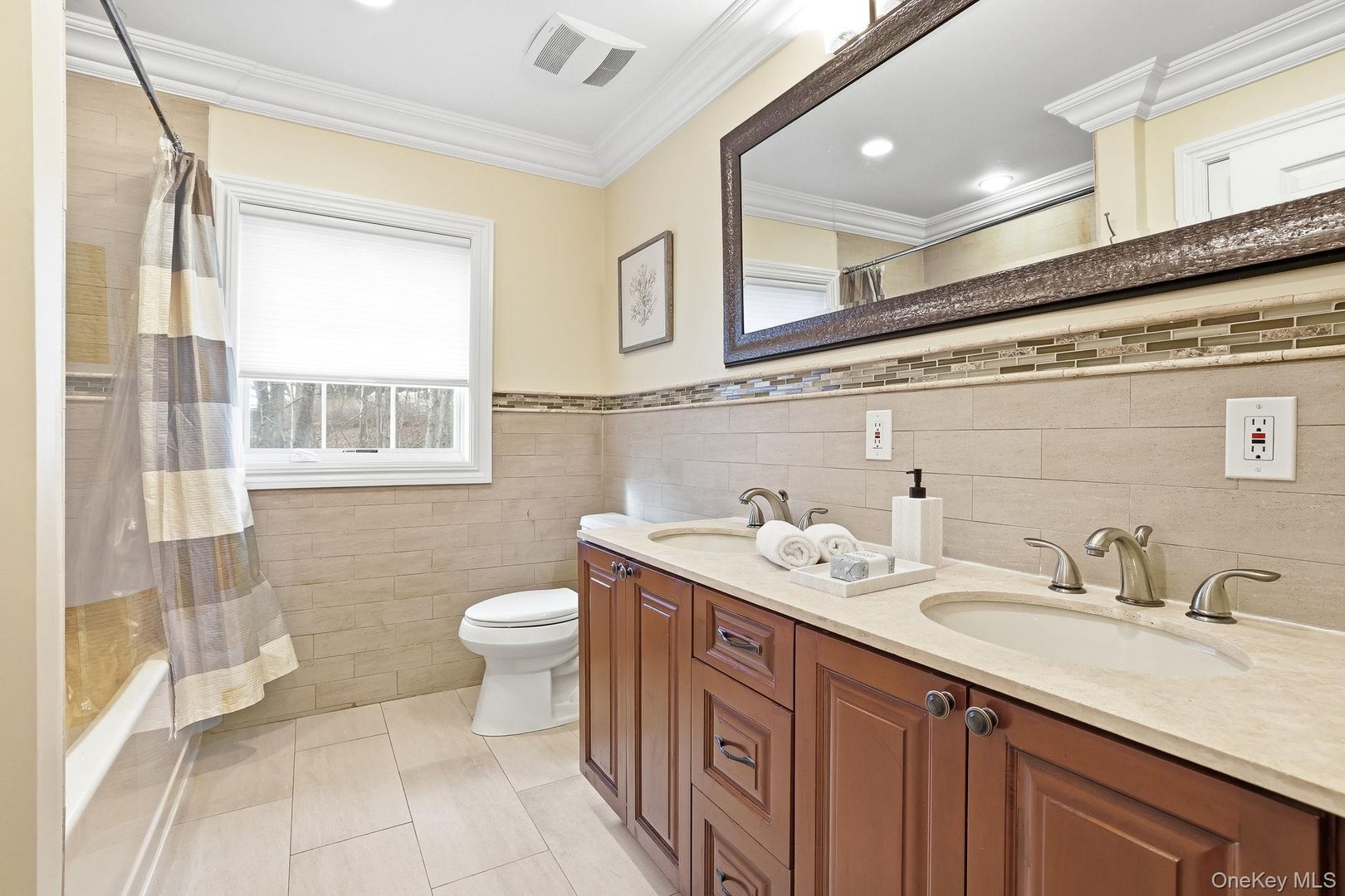 16 Hall Road Photo 25