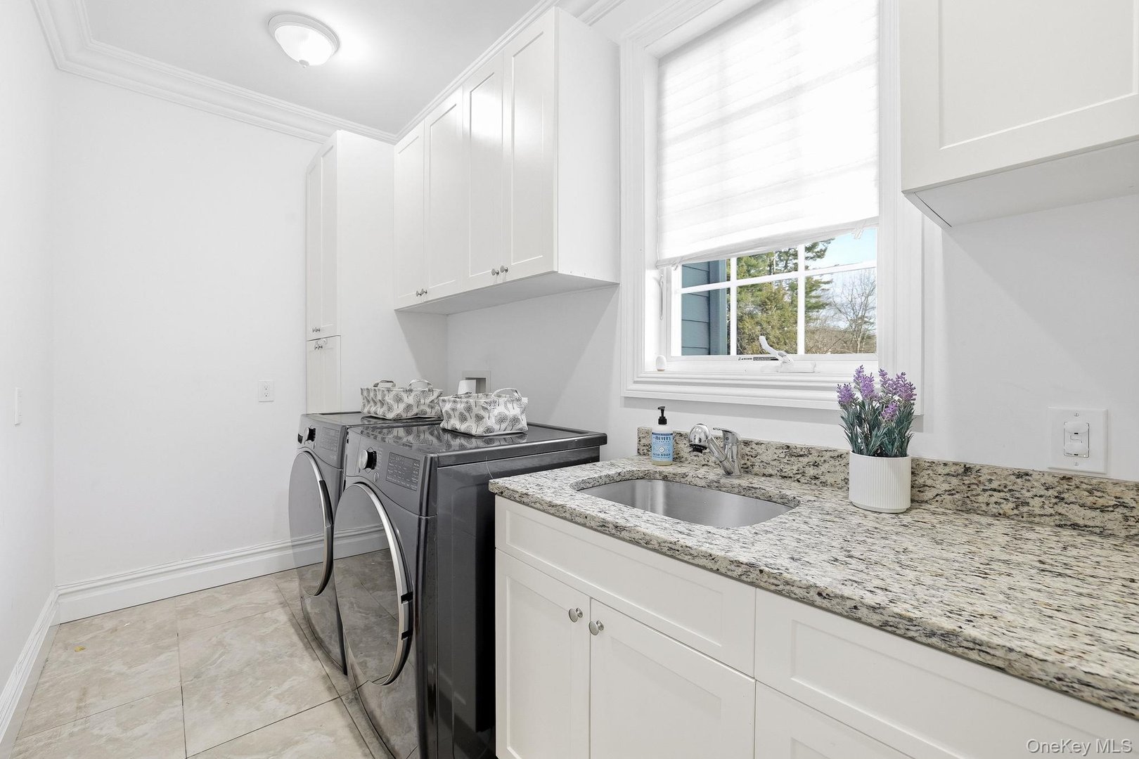 16 Hall Road Photo 18