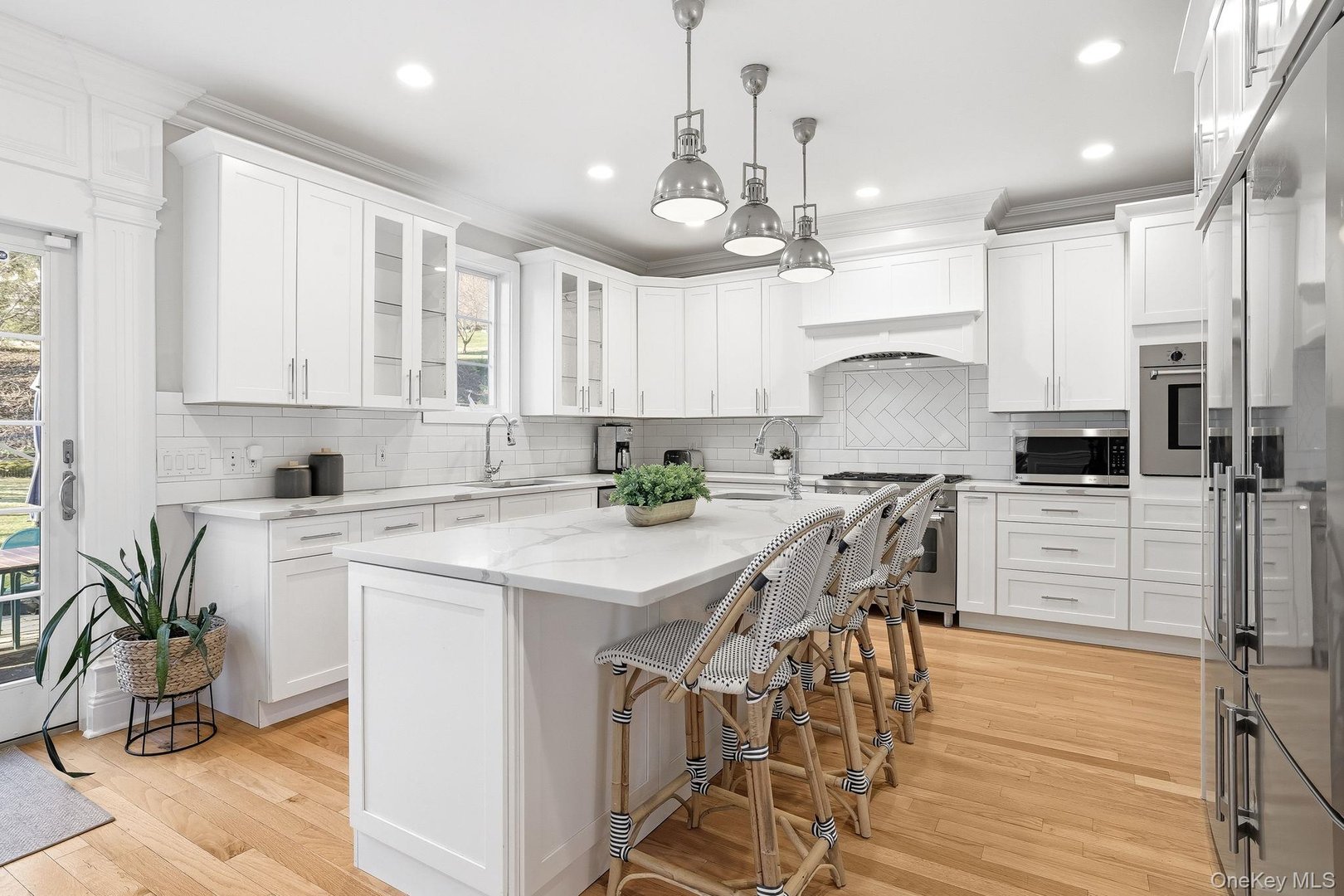 16 Hall Road Photo 7