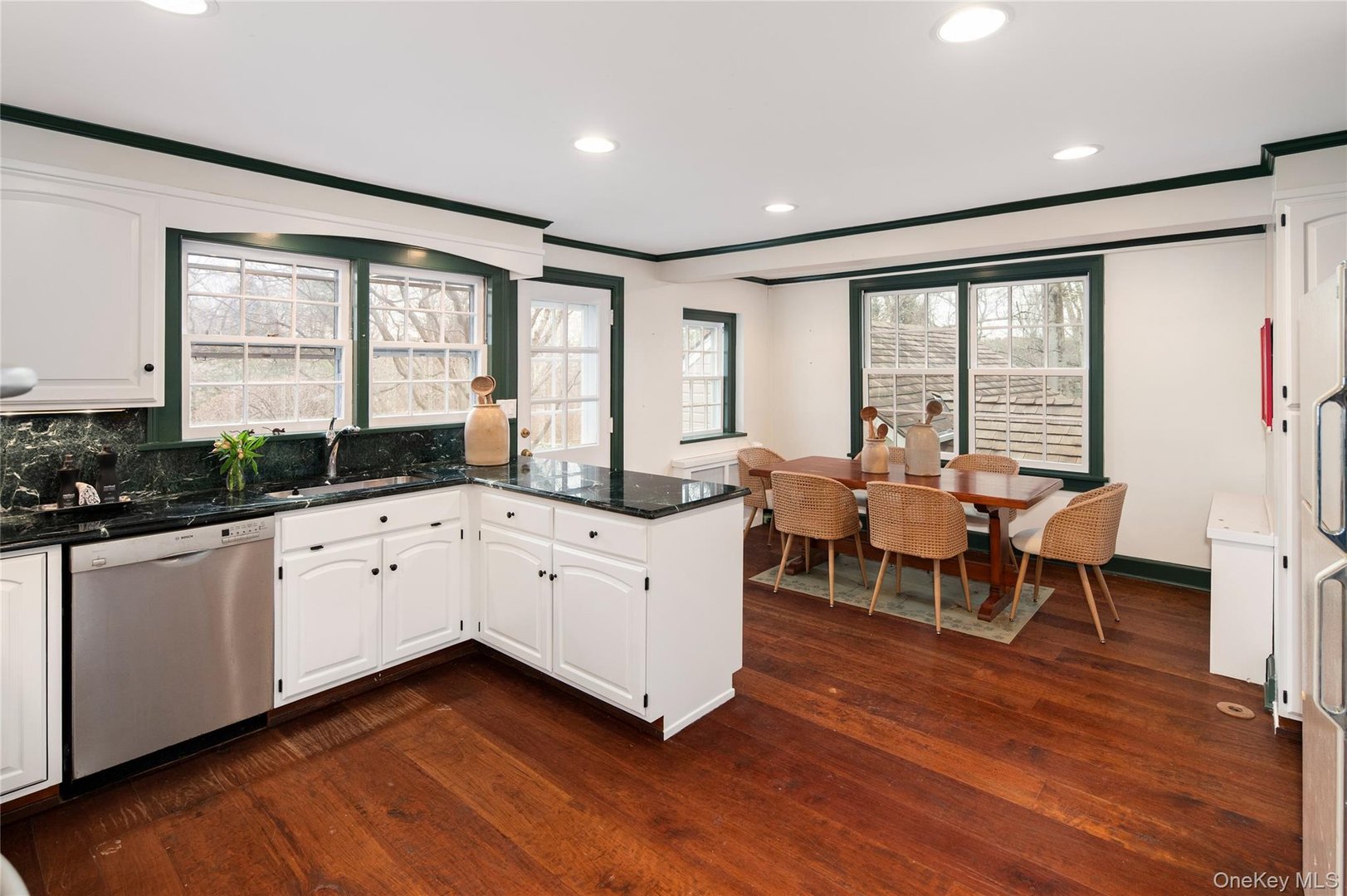 20 Mead Street Photo 15