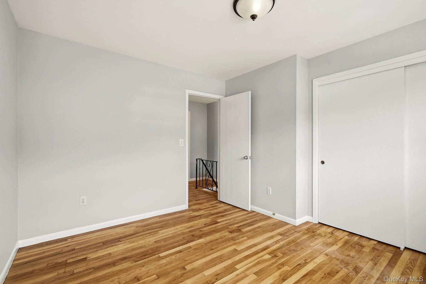 55 Leroy Avenue Photo 24