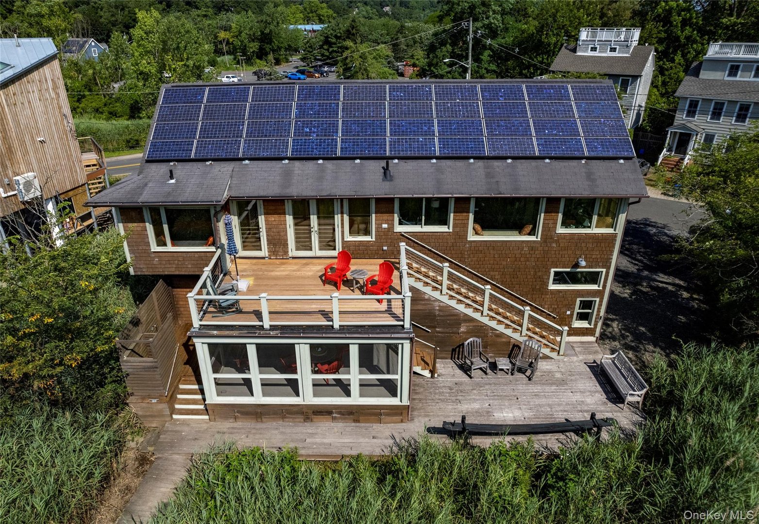 99 Paradise Avenue Photo 41