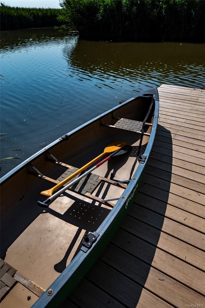 99 Paradise Avenue Photo 12