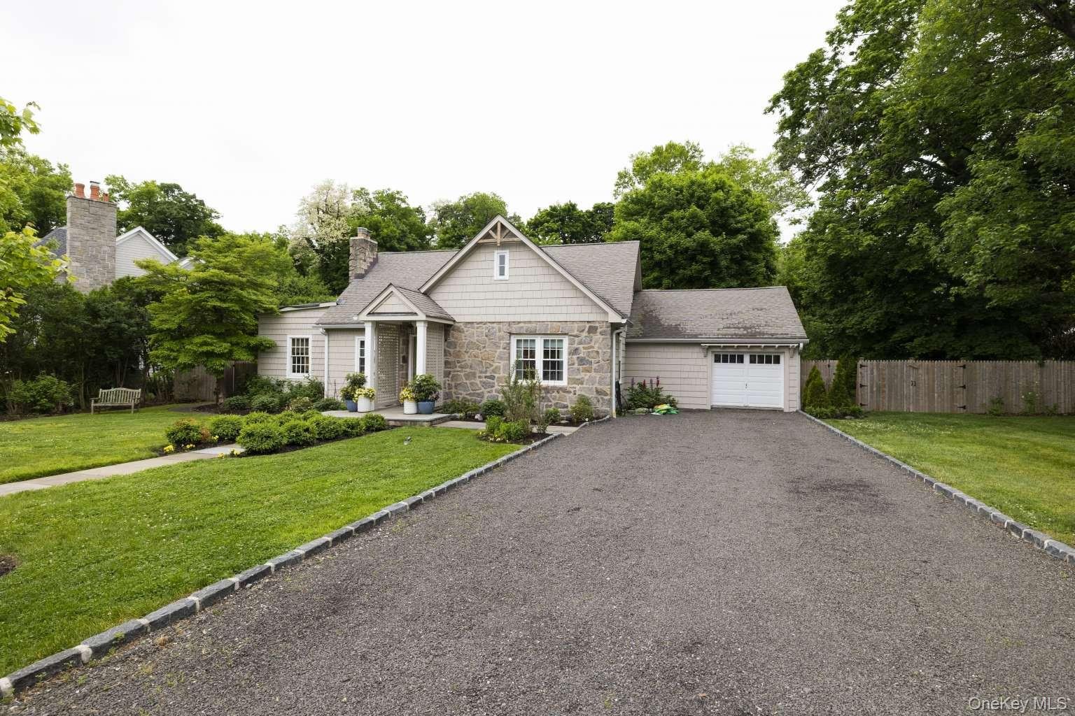 116 Shore Drive Photo 1
