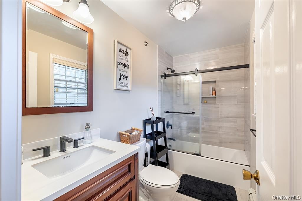 16 Stoneham Place Photo 22