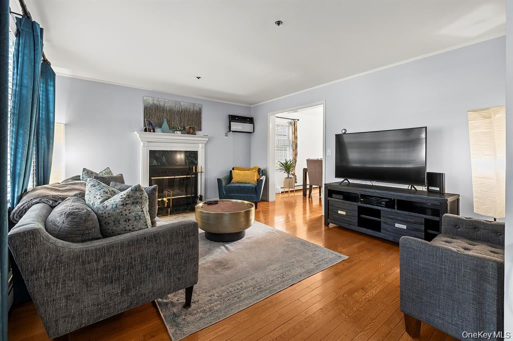 16 Stoneham Place Photo 7