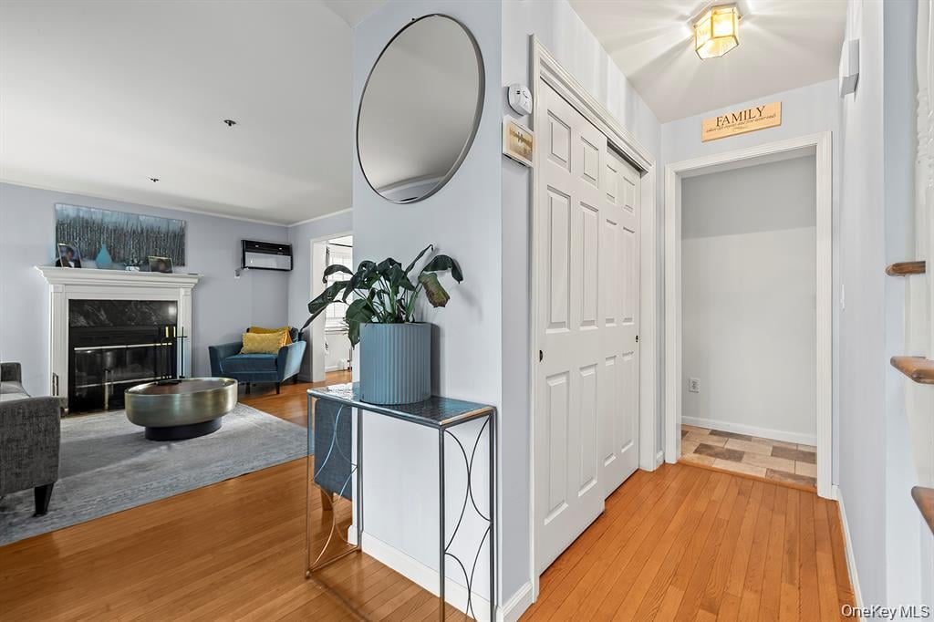 16 Stoneham Place Photo 6