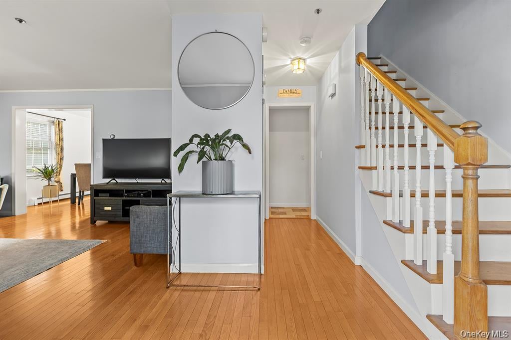 16 Stoneham Place Photo 4