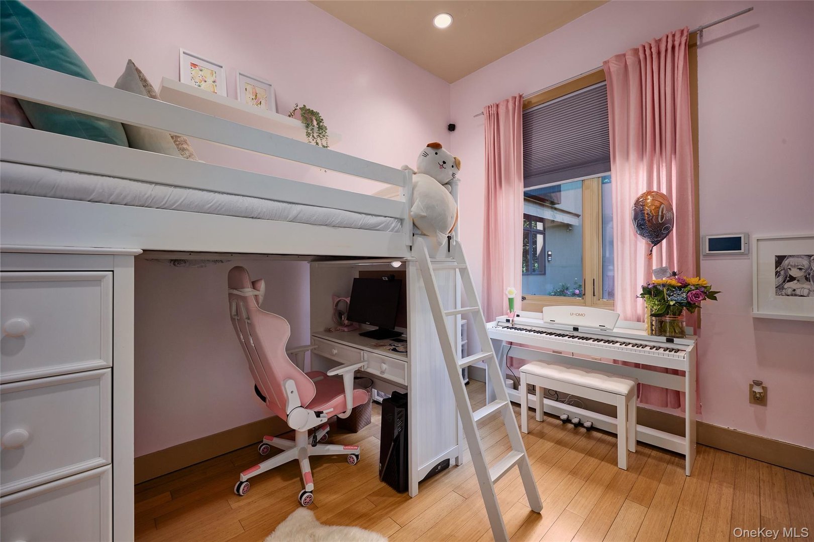 27 Castle Road Photo 36