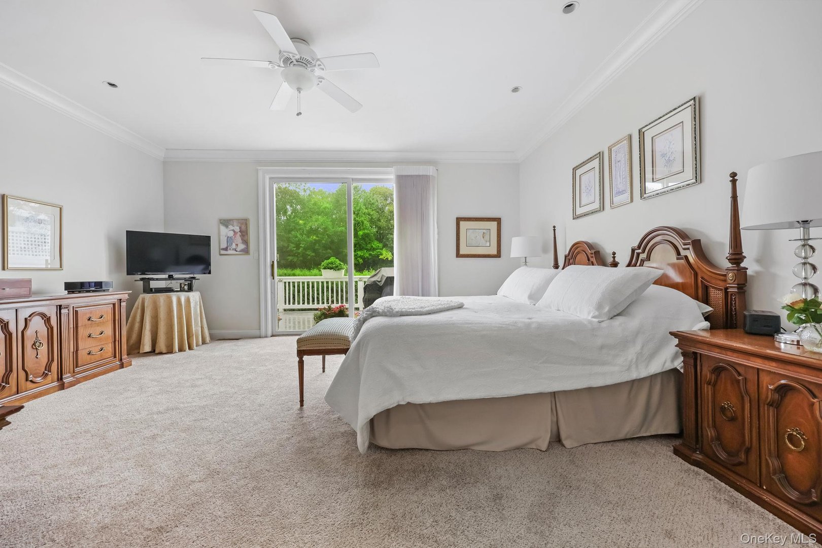 26 Club Court Photo 17