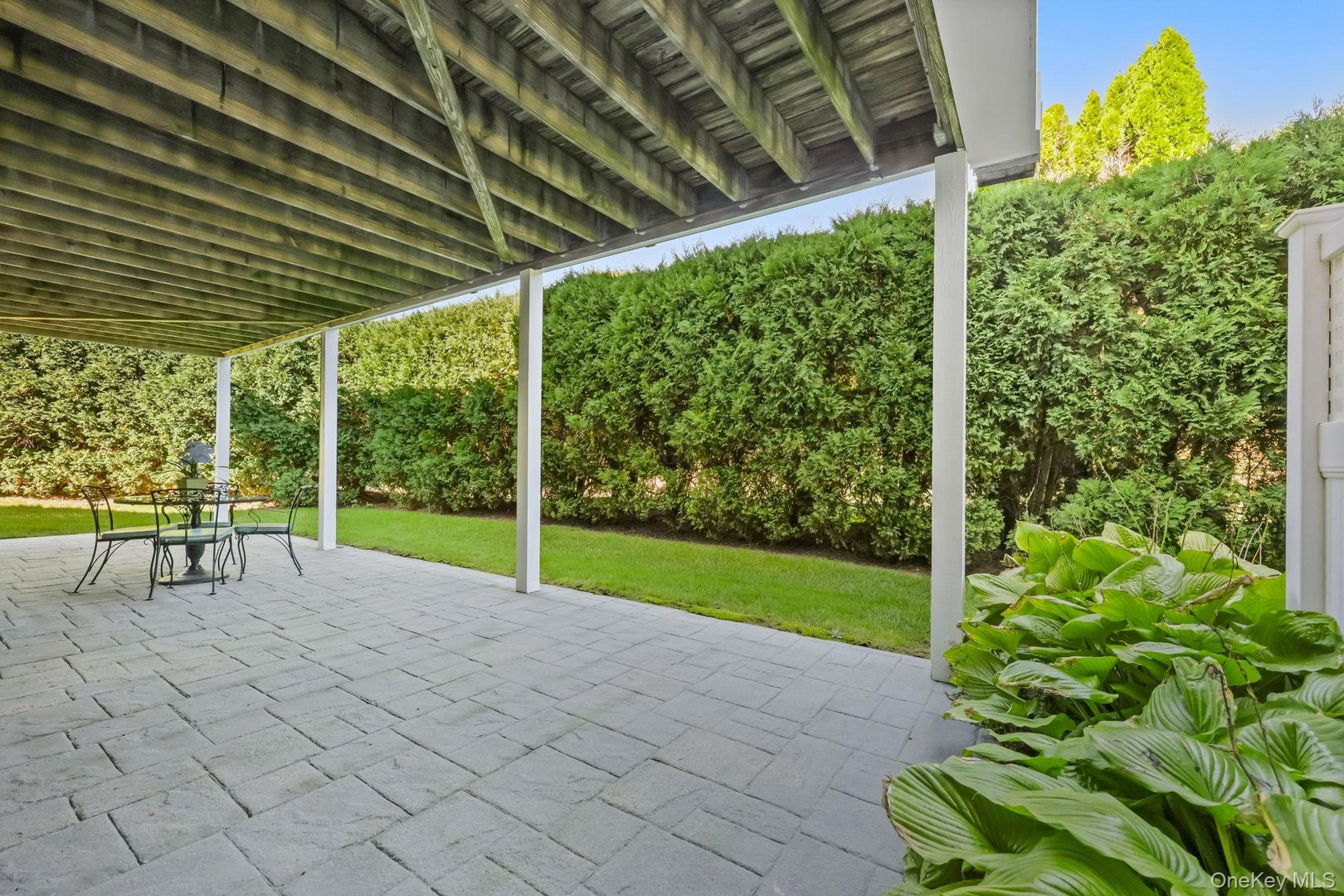 26 Club Court Photo 36