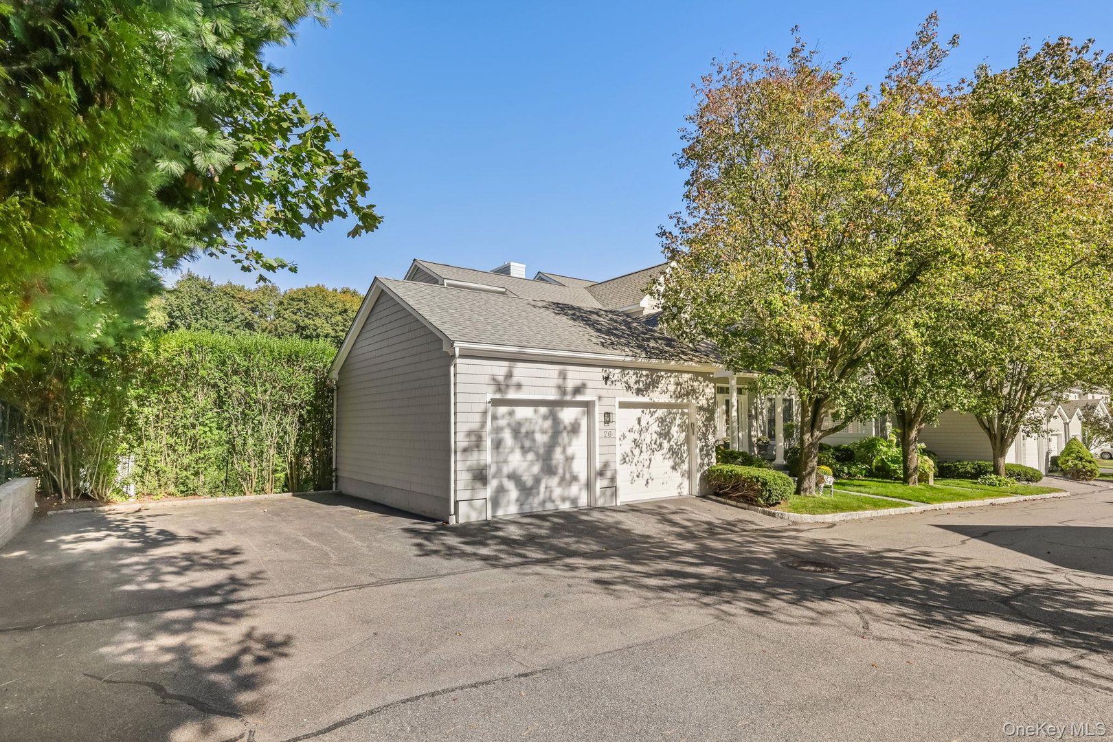 26 Club Court Photo 43