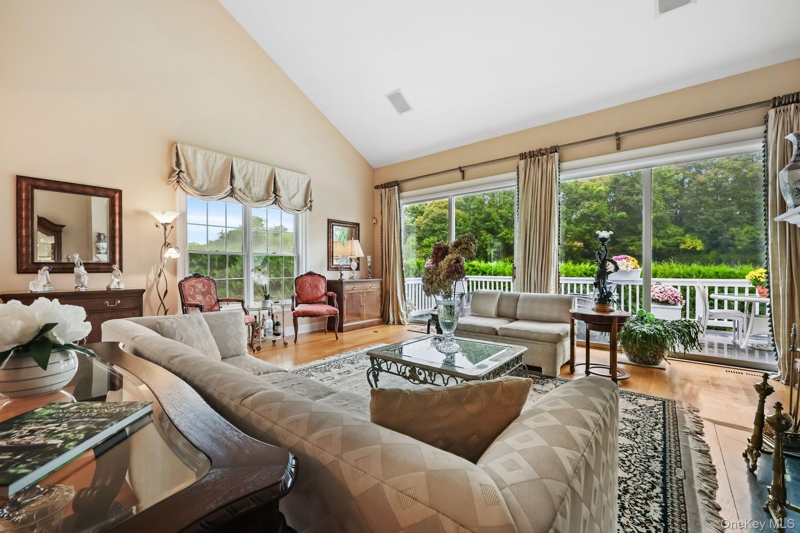 26 Club Court Photo 16