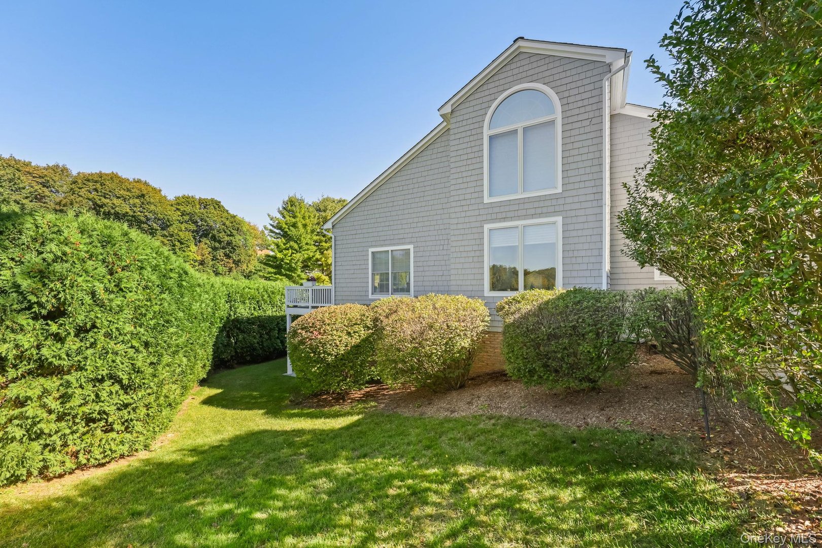 26 Club Court Photo 38