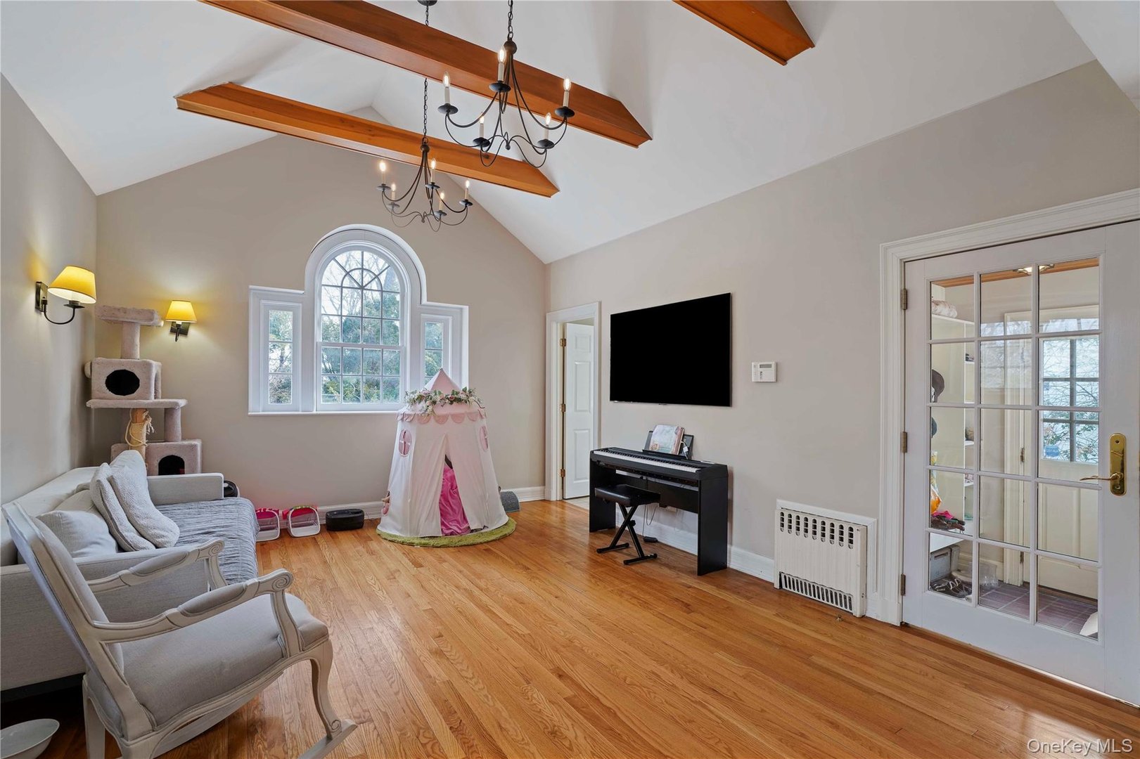 650 Ely Avenue Photo 10