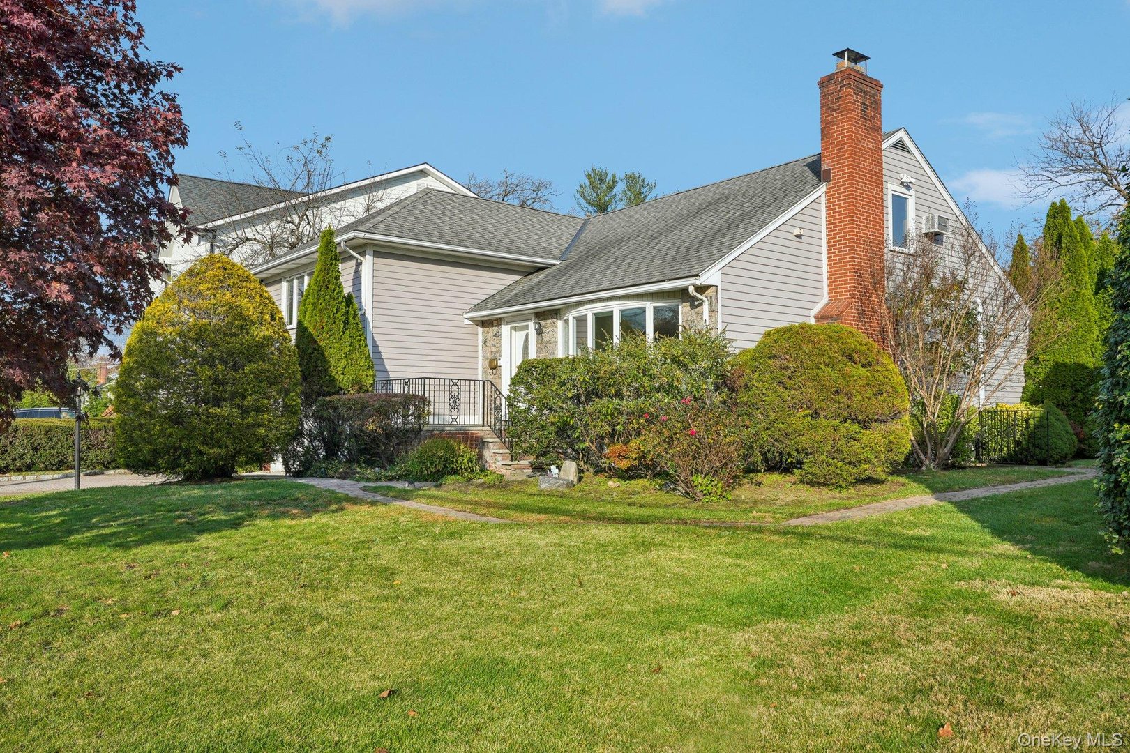 808 Wolfs Lane Photo 4