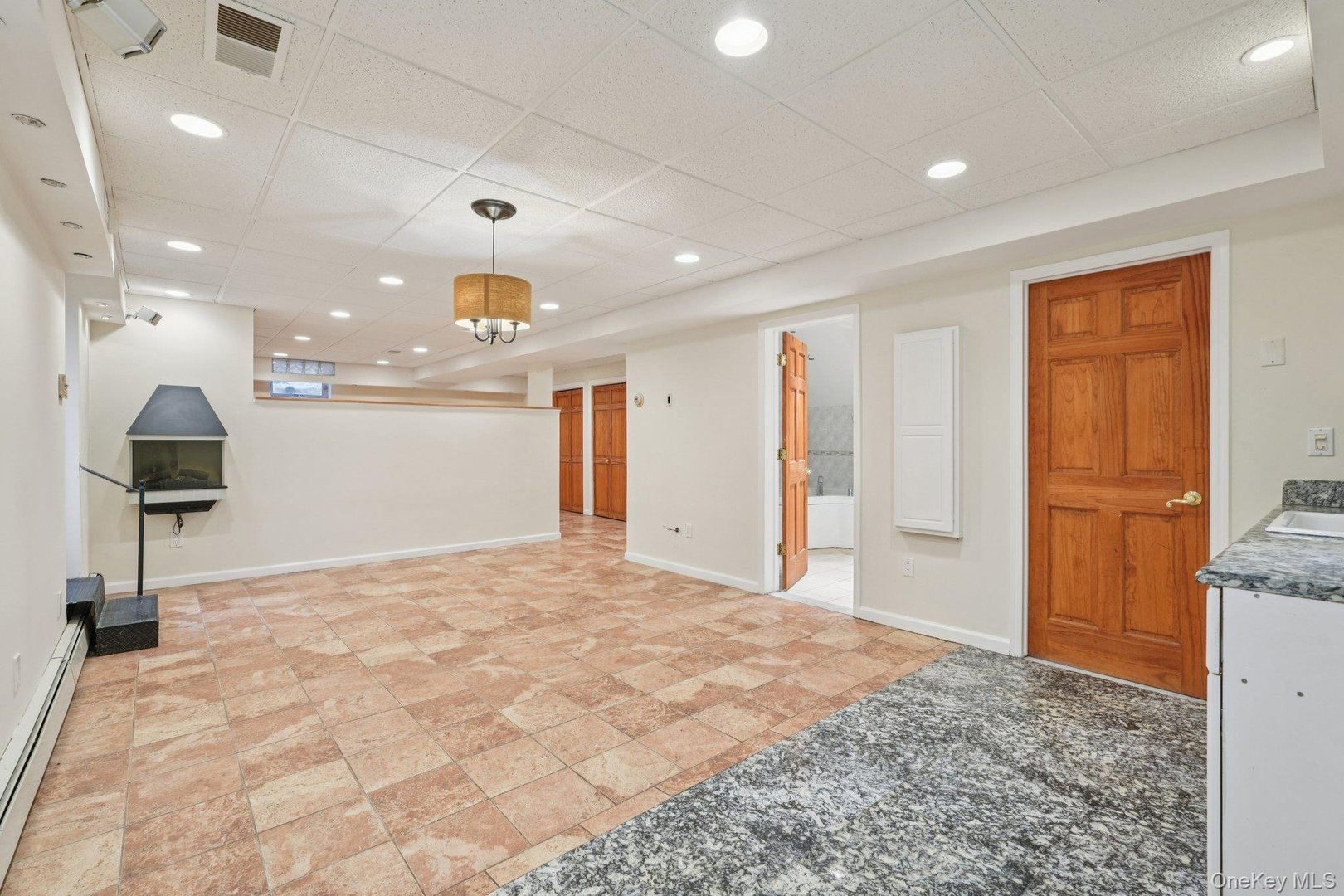 808 Wolfs Lane Photo 31