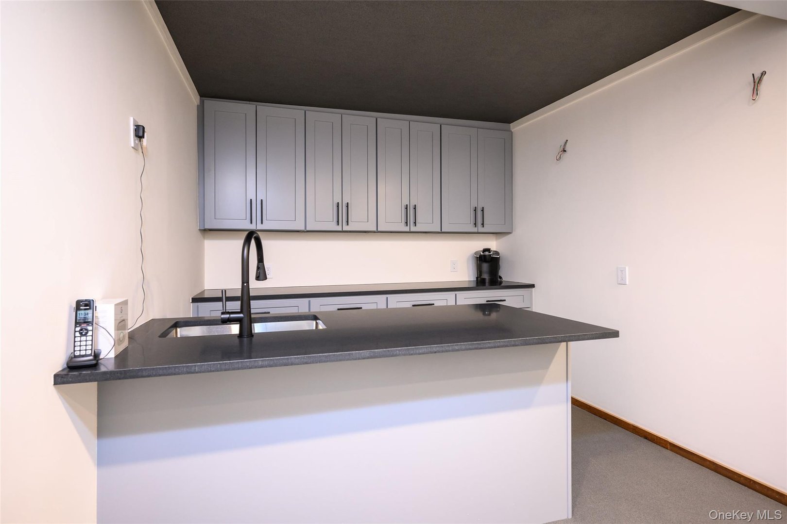 100 Main Street Photo 20