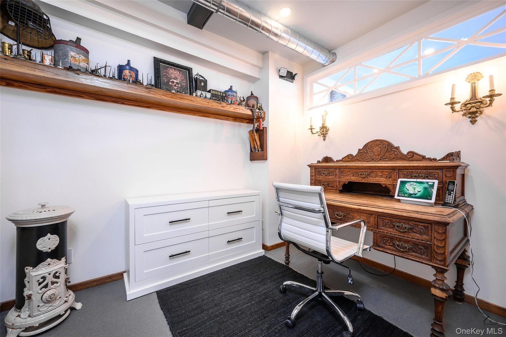 100 Main Street Photo 8