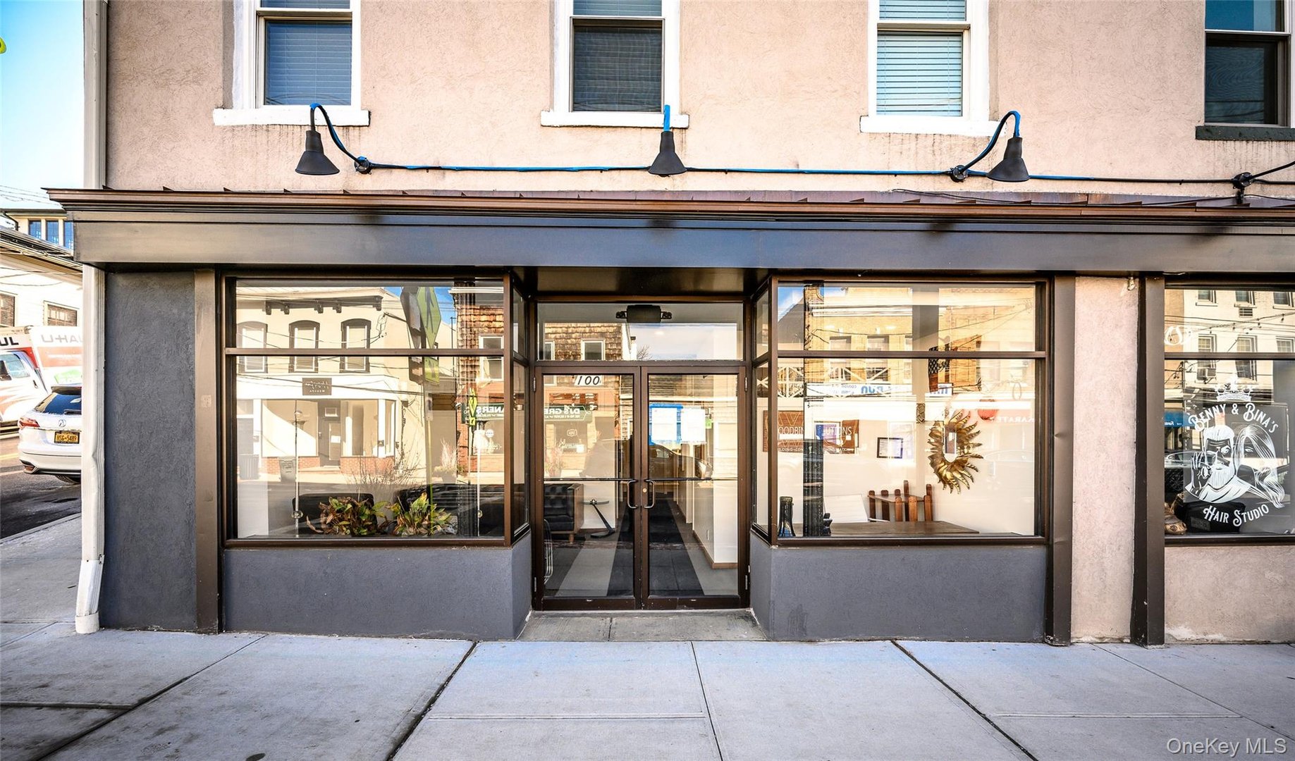 100 Main Street Photo 1