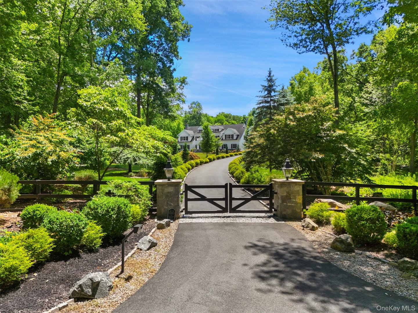 5 Apple Mill Lane Photo 2