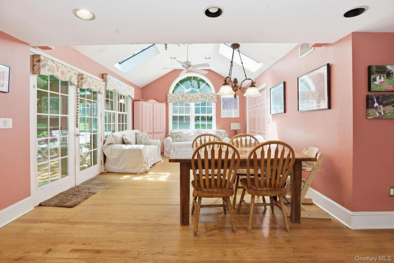 2 Turner Drive Photo 13