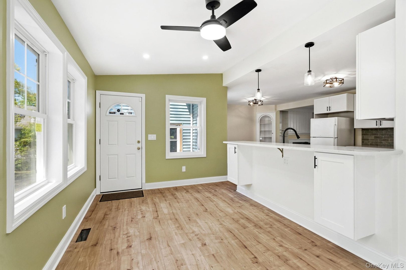 15 Homewood Road Photo 17