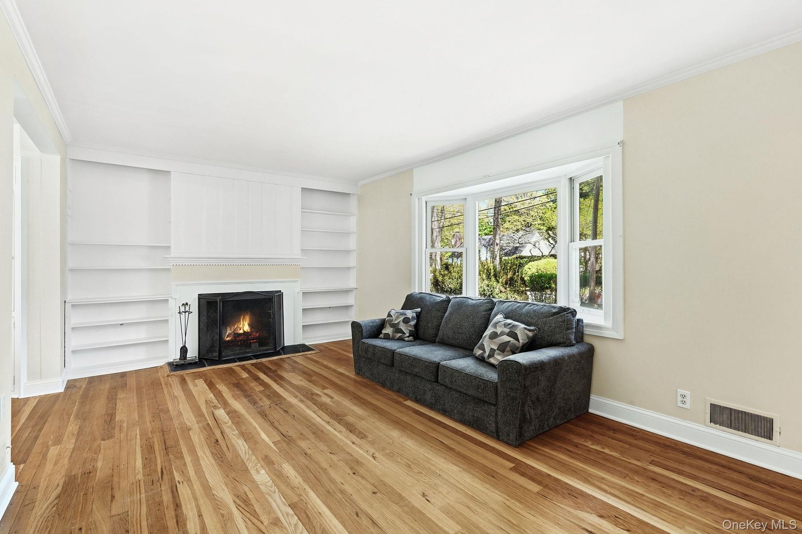 15 Homewood Road Photo 7