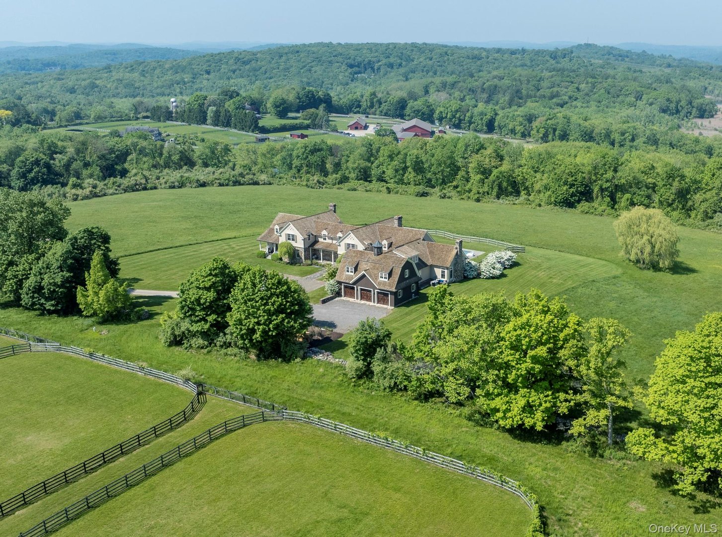 364 Hardscrabble Road Photo 4